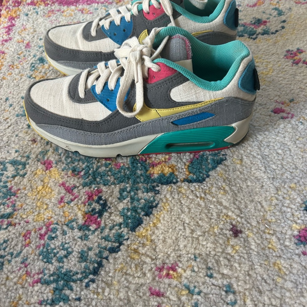 Nike air max 90 youth size 6 7.5 in womens